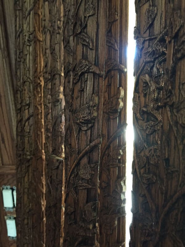 CWLIB7_carvedcolumns3